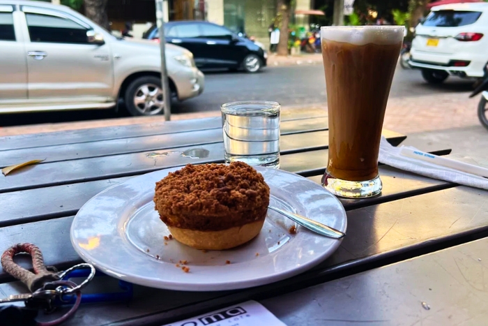 Café Lao glacé délicieux, pause food tour à Vientiane