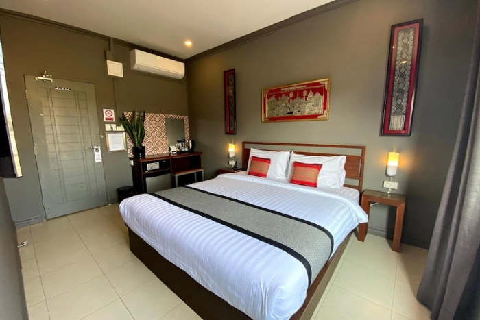 Patuxay Place