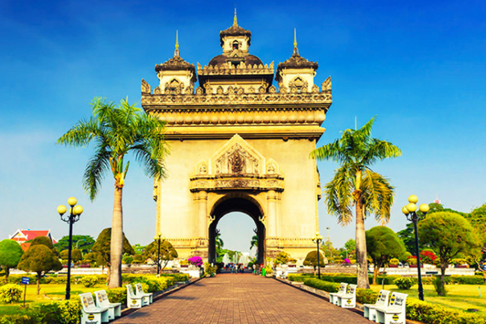 La Porte de la Victoire de Patuxai à Vientiane