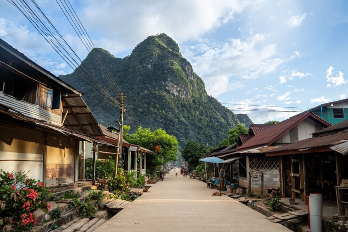 Muang Ngoy en janvier : une pause paisible pendant un voyage seule femme au Laos
