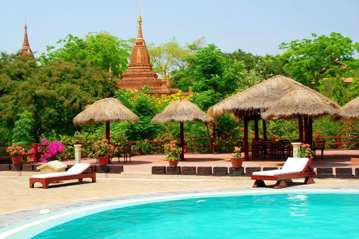 La piscine de l'hôtel Thande Bagan