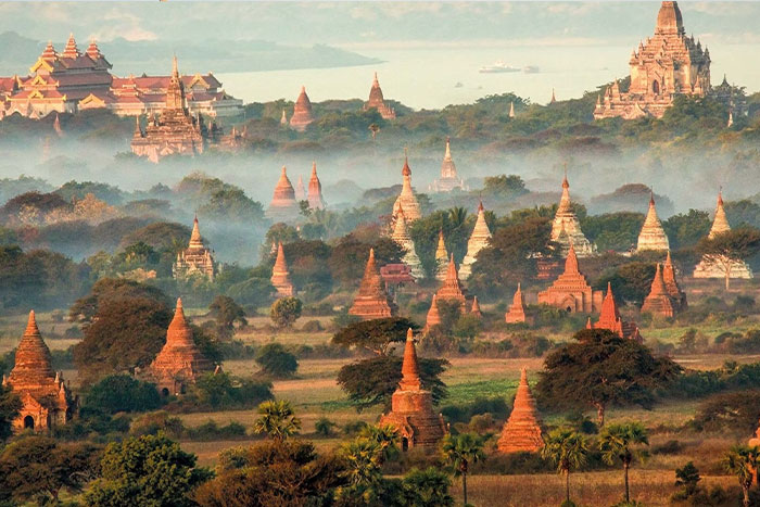 Plaine des temples à Bagan