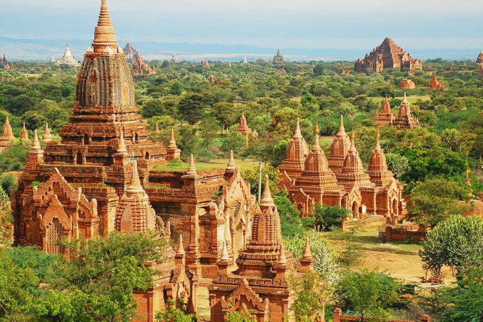 Milliers de temples à Bagan