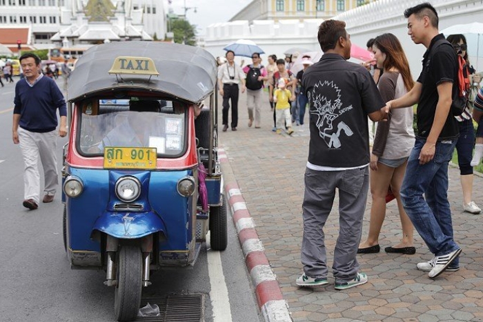 Soyez prudent lorsque vous choisissez un véhicule pour voyager à Bangkok