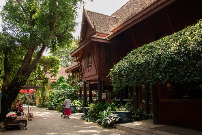 Découvrir la maison de Jim Thompson pendant 1 semaine en Thaïlande : un lieu d’histoire et d’artisanat