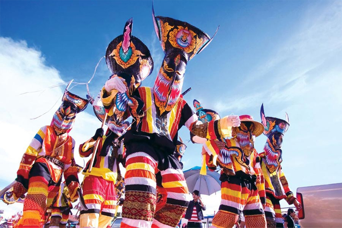 Phi Ta Khon (Festival des Fantômes) en Thaïlande en Juin