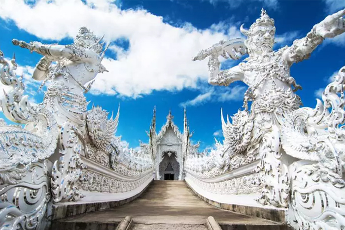 Chiang Rai est un autre excellent endroit à visiter en Thaïlande en novembre