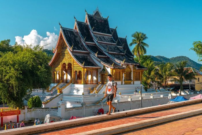 Luang Prabang s’impose comme une étape incontournable d’un voyage Thailande Laos 15 jours