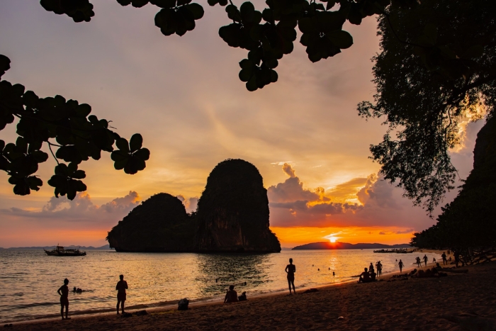 Coucher de soleil sur Phra Nang : moment magique lors de 2 semaines sud Thaïlande
