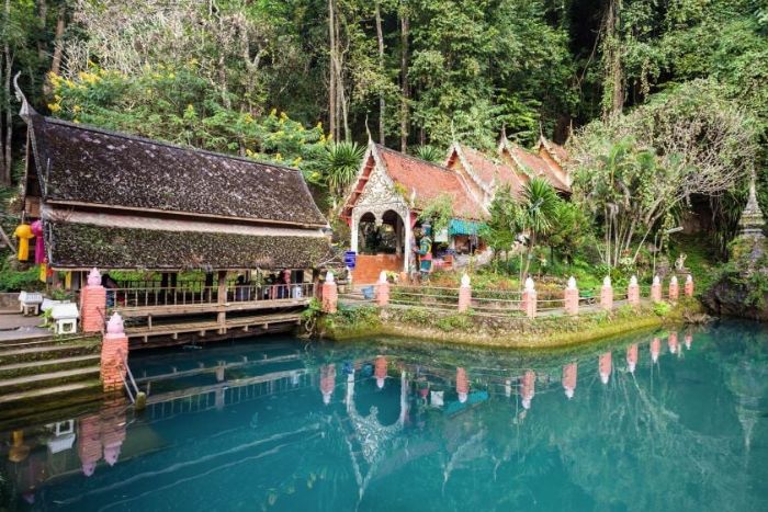 Visiter les grottes de Chiang Dao