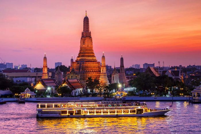 Que faire en Thailande 5 jours ? Bateau sur la rivière Chao Phraya