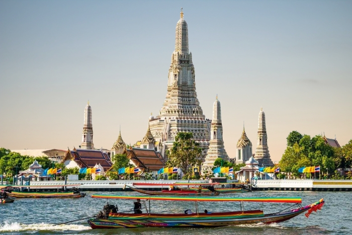 Wat Arun au coucher du soleil