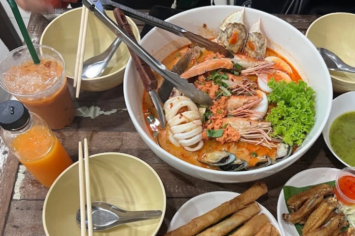 Tom Yum Goong à la thaïlandaise: piquant, acidulé et réconfortant