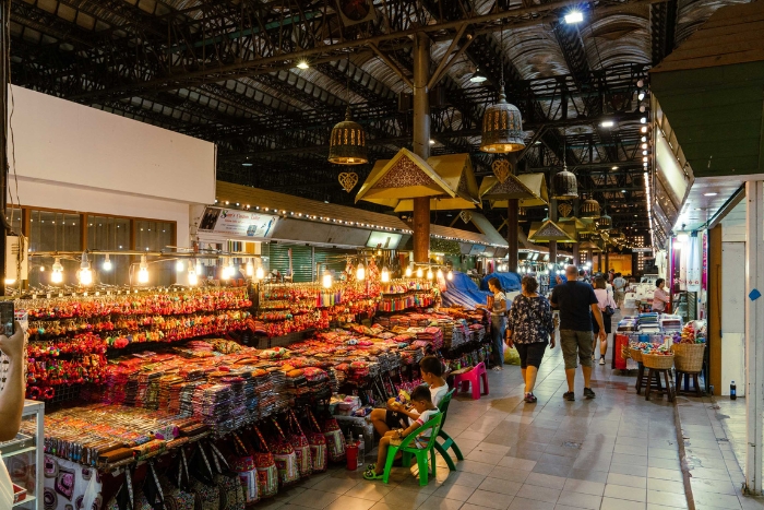 Night Bazaar, marché nocturne de Chiang Mai