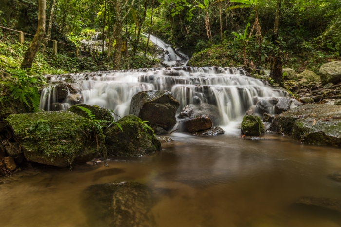 Baignade dans les bassins cristallins 