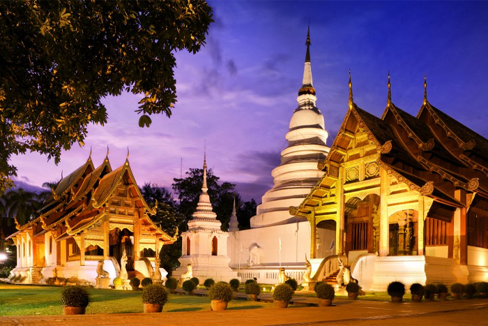 Découvrez le Wat Phra Singh: Un Temple Incontournable à Chiang Mai