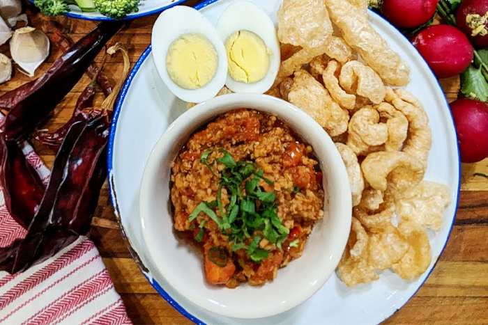 Nam Prik Ong (trempette aux tomates et au porc)