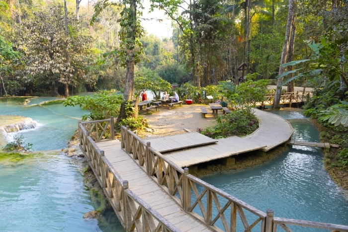 Cascade Kuang Si un incontournable du circuit Thaïlande Laos 14 jours à visiter en 2 semaines