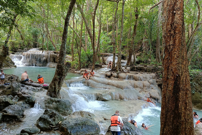 Cascade d'Erawan et aventure dans le parc national