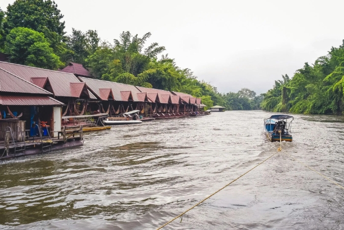 Voyager à Kanchanaburi sans la foule : meilleure période et météo entre mai et octobre