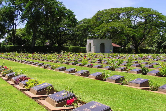 Le cimetière de guerre de Kanchanaburi