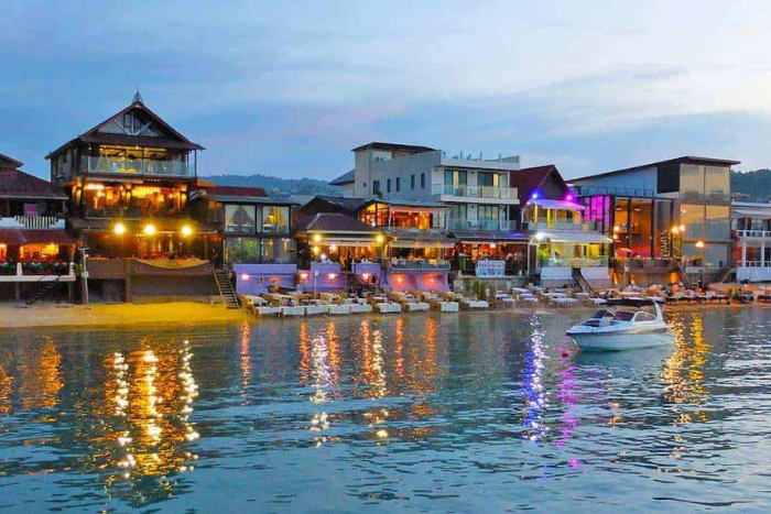 Ne manquez pas à visiter le village de Fisherman - un des lieux à visiter à Koh Samui