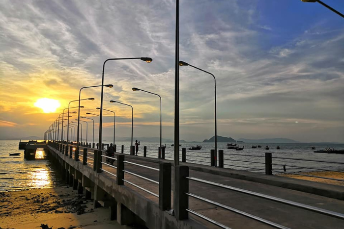 Que faire à Koh Yao Yai en 5 jours? Admirer le coucher de soleil sur Loh Jak Pier est une des meilleures choses à faire à Koh Yao Yai