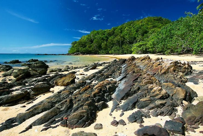 Lors de vos 5 jours à Koh Yao Yai, vous pouvez explorer le cap Nok Ok pour une vue imprenable sur la mer d'Andaman