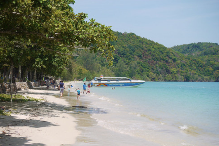 Visiter Koh Yao Yai pendant la saison sèche pour profiter des plages calmes et de l’air frais