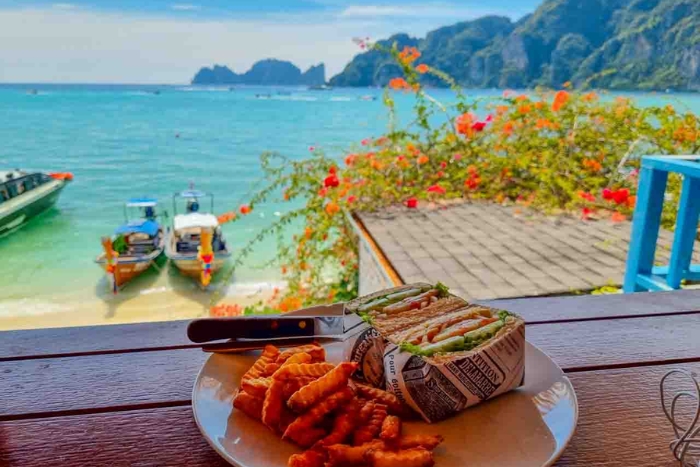 Brunch sur l'île de Phi Phi