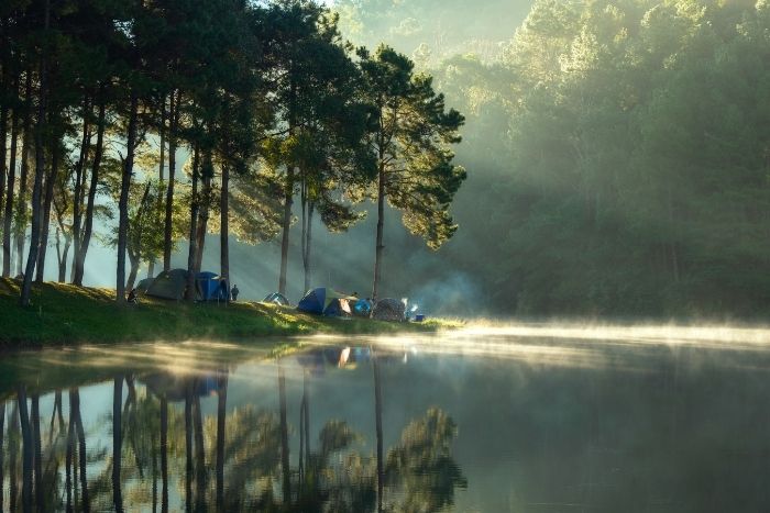 Pang Ung est un véritable havre de paix niché dans les montagnes
