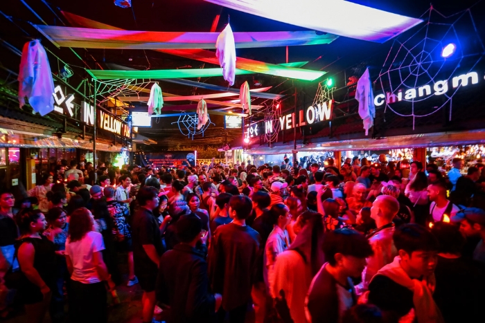 Vie nocturne Thaïlande : flânerie à Chiang Mai entre marchés de nuit et bars intimistes