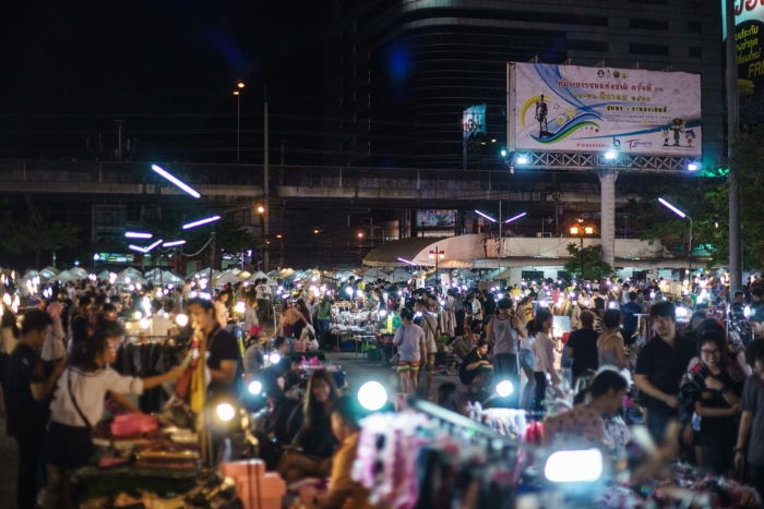 Marchés de nuit à Koh Samui – Vie nocturne Thaïlande entre détente et élégance