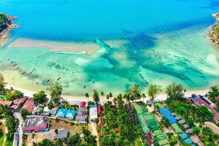 Lagon peu profond pr&egrave;s de Koh Phangan