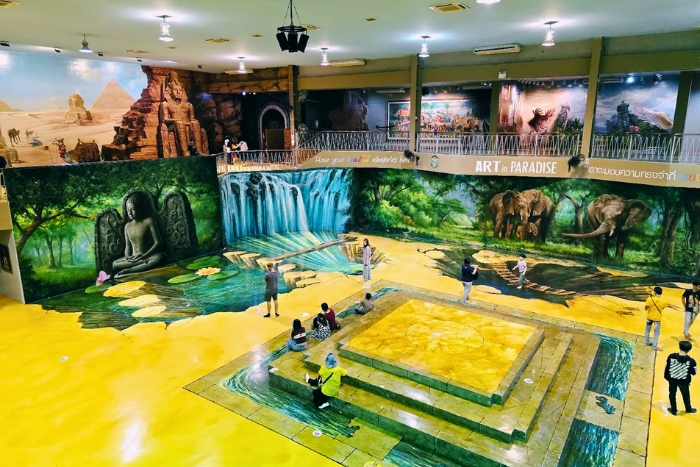Que faire à Pattaya quand il fait chaud ? Visiter Art in Paradise