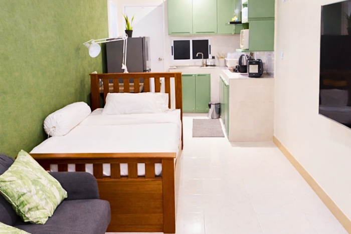Earth House HomeStay Bangjo, Phuket