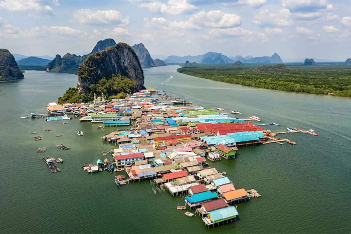 Village flottant de Koh Panyee dans la baie de Phang Nga