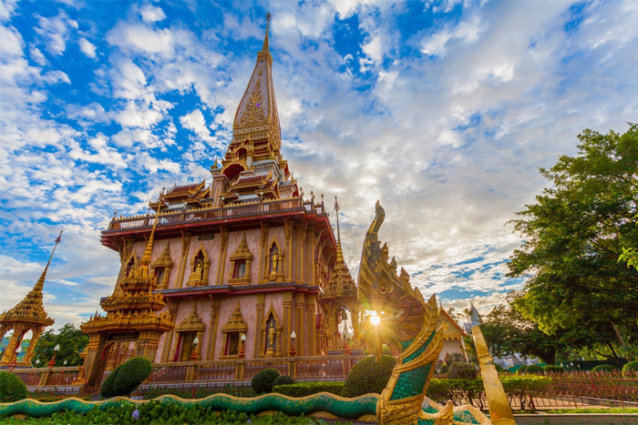 Temple Wat Chalong à Phuket - site culturel et spirituel