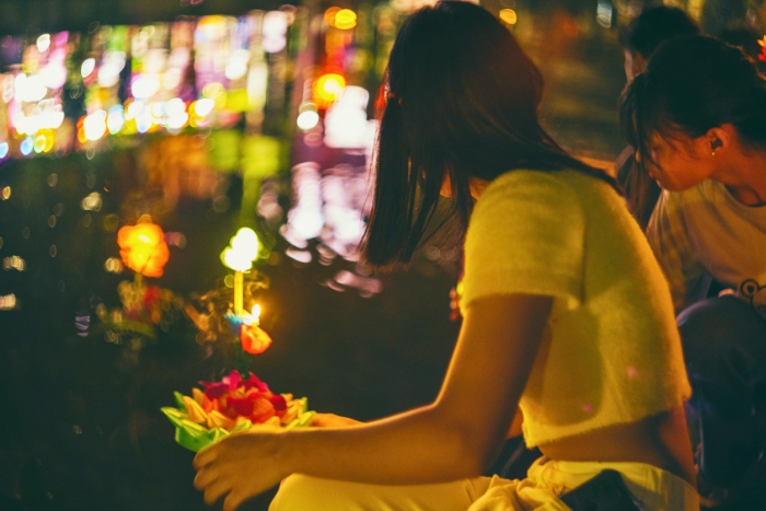 Le festival de Loy Krathong rend hommage &agrave; la d&eacute;esse de l&rsquo;Eau