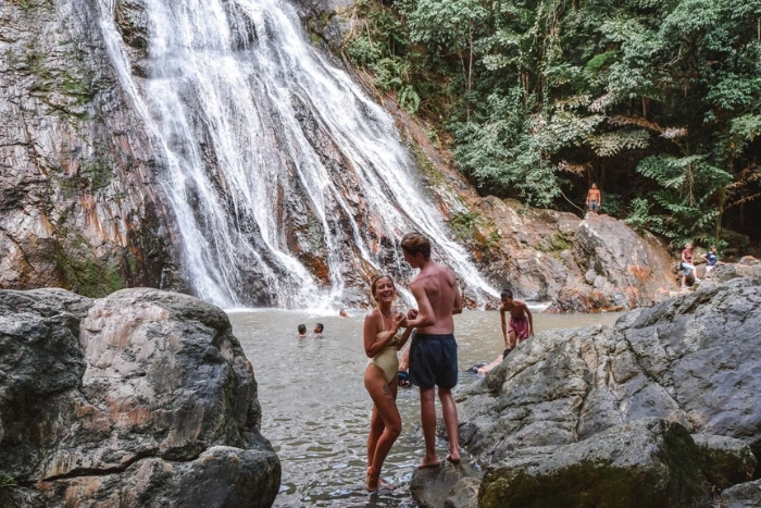 Que voir dans circuit Phuket Koh Samui 10 jours ? La cascade Na Muang