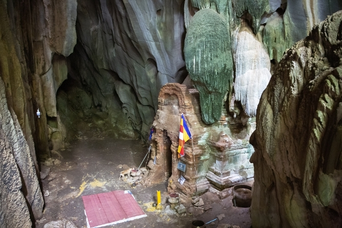 Grotte de Phnom Chhnork dans notre Thaïlande Vietnam Cambodge 4 semaines