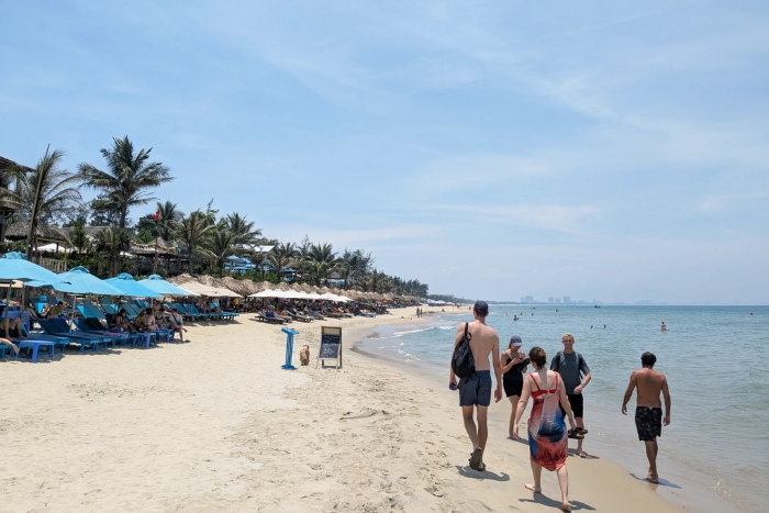 Un moment de détente à la plage An Bang