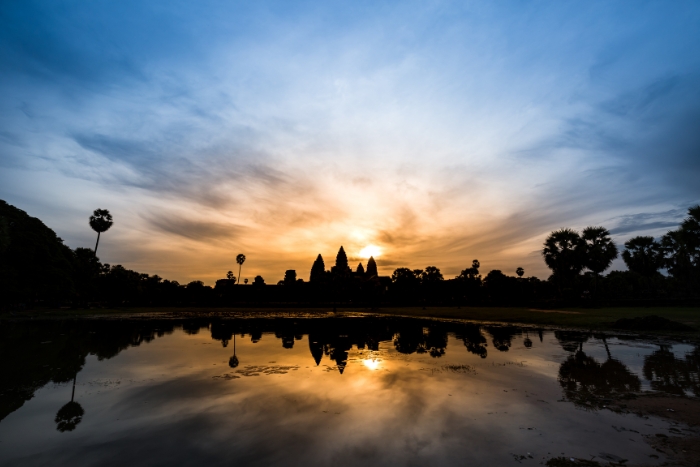 Le soleil se lève à Angkor Wat - circuit Thaïlande Cambodge Vietnam 4 semaines