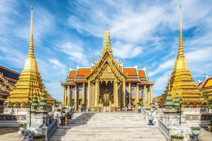 Bangkok est c&eacute;l&egrave;bre pour ses somptueux monuments religieux
