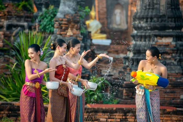 De mars à avril à Thailande