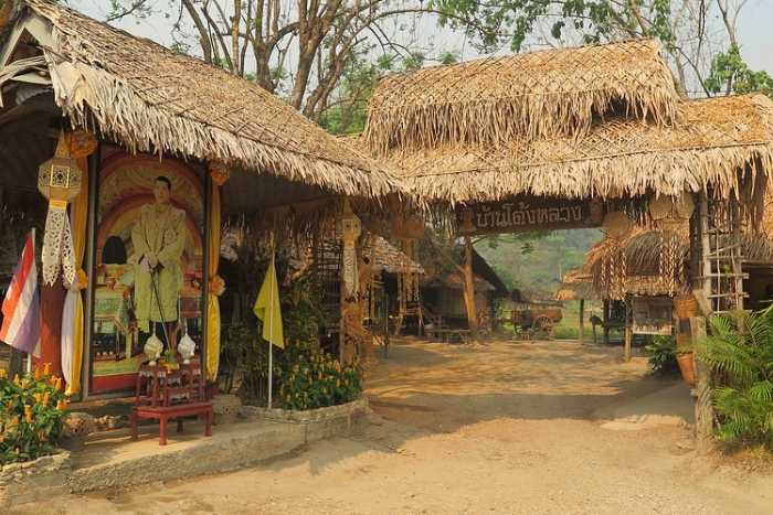 Départ de Chiang Mai - Rencontre avec les Karen