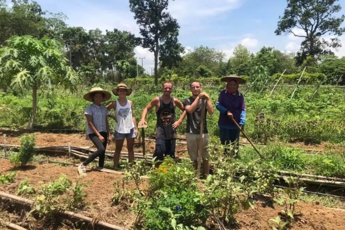 Ne manquez pas l’expérience de devenir fermier lors d’une visite de ferme écologique en Thaïlande