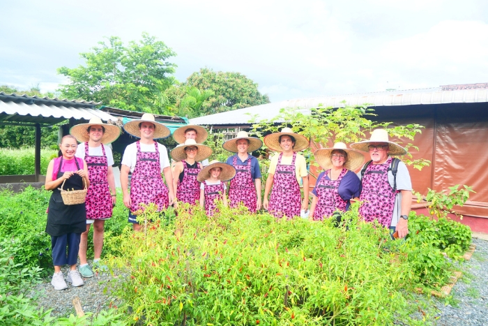 Un cours de cuisine thaïlandaise avec des ingrédients frais de Smile Organic Farm