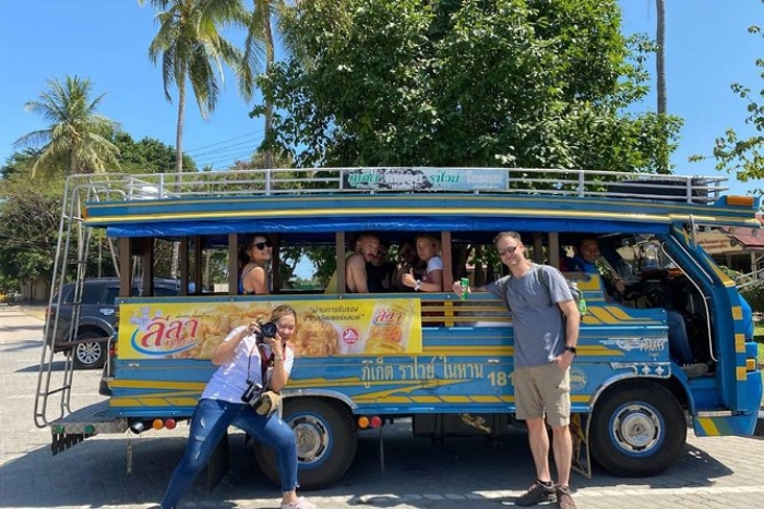 Songthaew, un transport local abordable