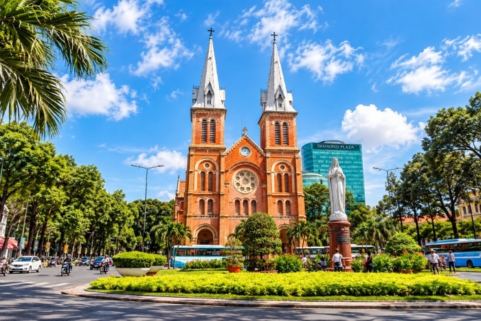 Que faire en Tha&iuml;lande Vietnam en 14 jours ? Promenade autour de Notre-Dame de Saigon